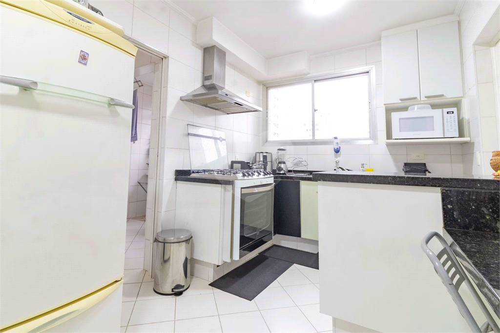 APARTAMENTO em MOEMA