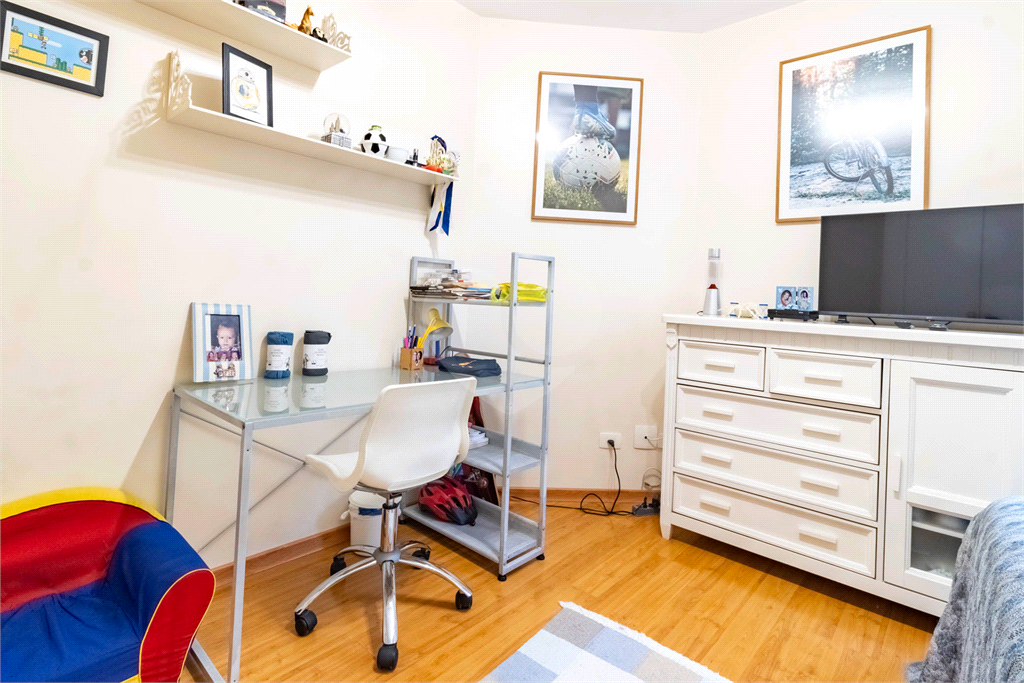 APARTAMENTO em MOEMA