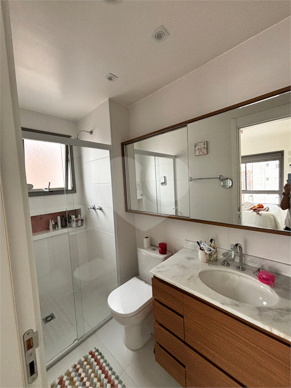 Imóvel de 69m² reformado com marcenaria de alto padrão, 2 quarto sendo 1 suíte 1 vaga Vila Romana