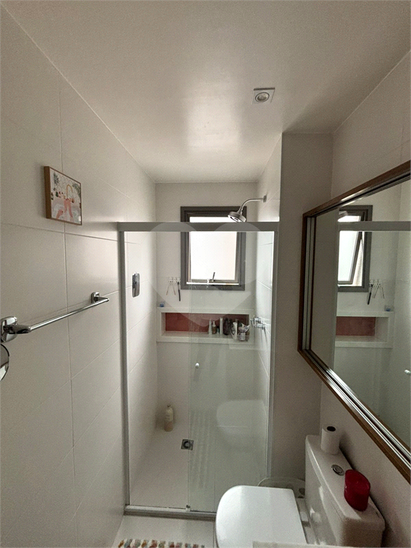 Imóvel de 69m² reformado com marcenaria de alto padrão, 2 quarto sendo 1 suíte 1 vaga Vila Romana