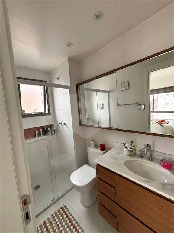 Imóvel de 69m² reformado com marcenaria de alto padrão, 2 quarto sendo 1 suíte 1 vaga Vila Romana