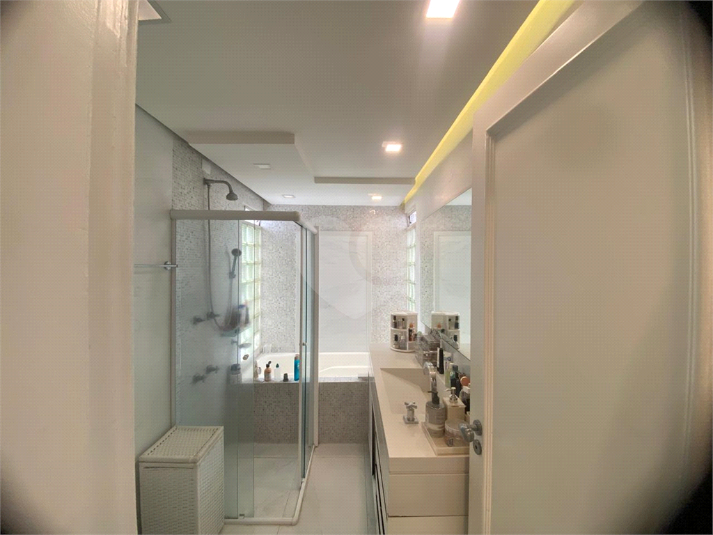 APARTAMENTO em HIGIENÓPOLIS
