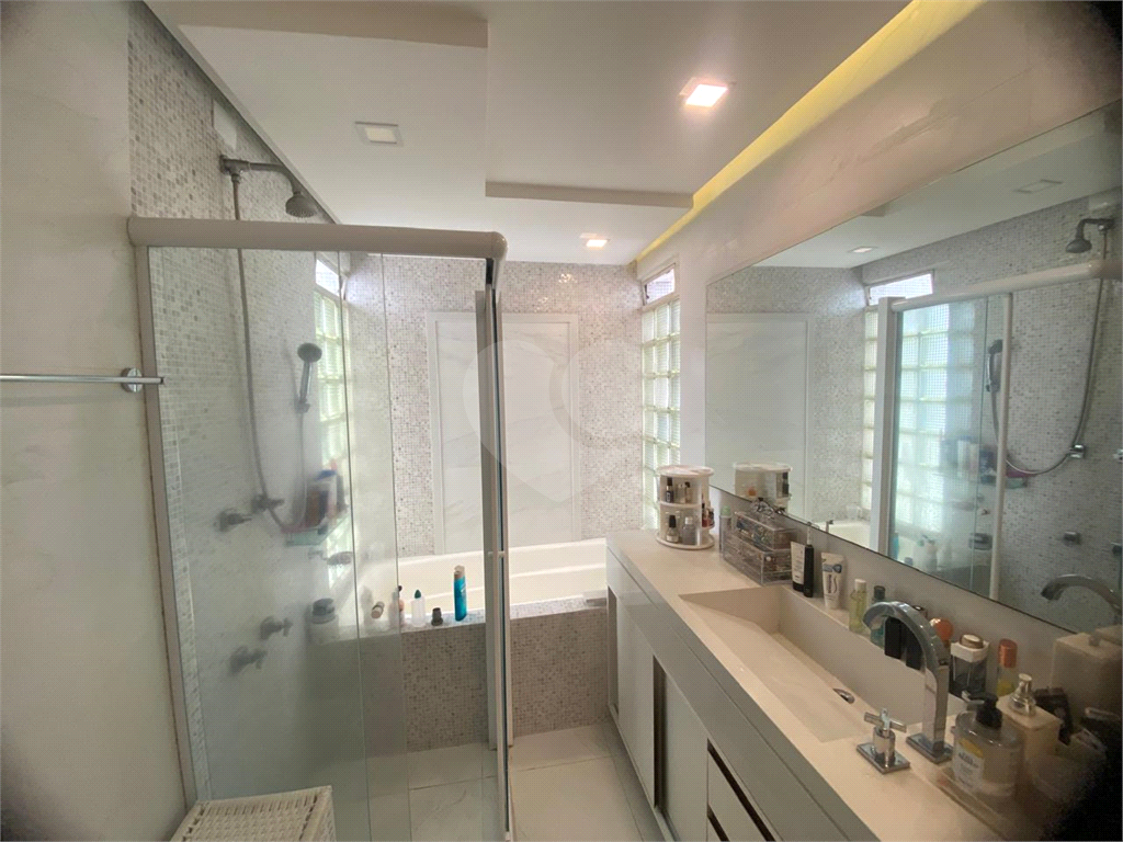 APARTAMENTO em HIGIENÓPOLIS
