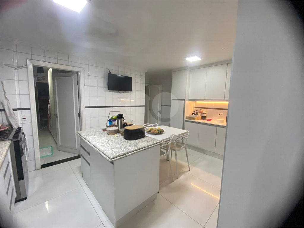 APARTAMENTO em HIGIENÓPOLIS