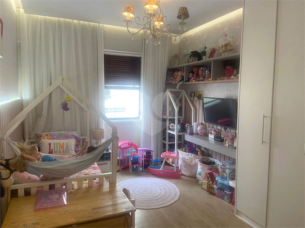 APARTAMENTO em HIGIENÓPOLIS