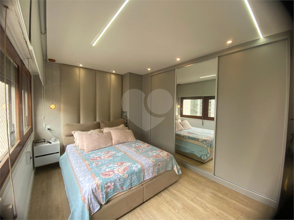 APARTAMENTO em HIGIENÓPOLIS