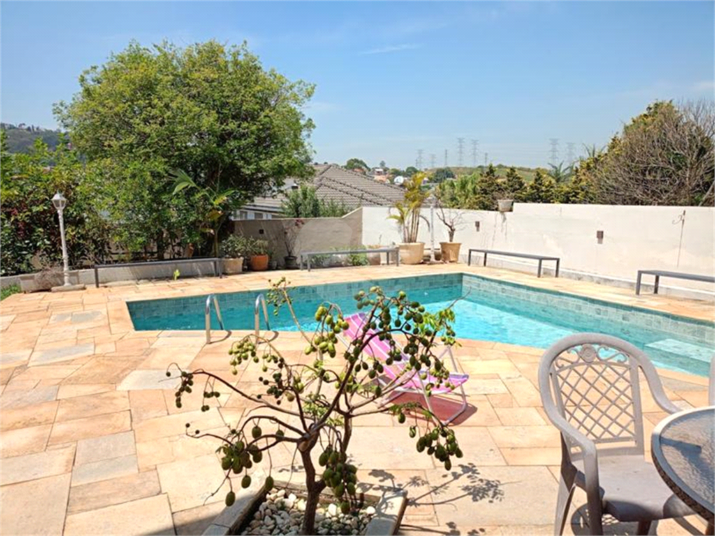 CASA - RESIDENCIAL ALPHAVILLE 11 