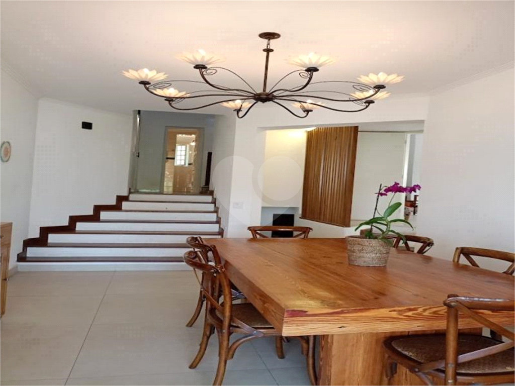 CASA - RESIDENCIAL ALPHAVILLE 11 