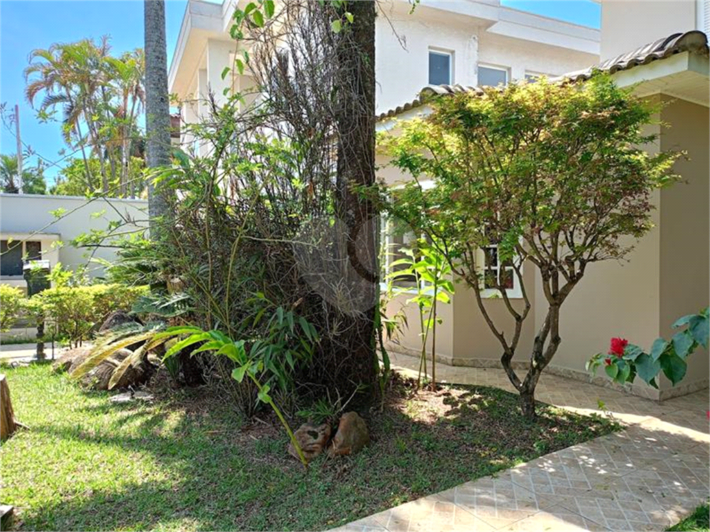 CASA - RESIDENCIAL ALPHAVILLE 11 