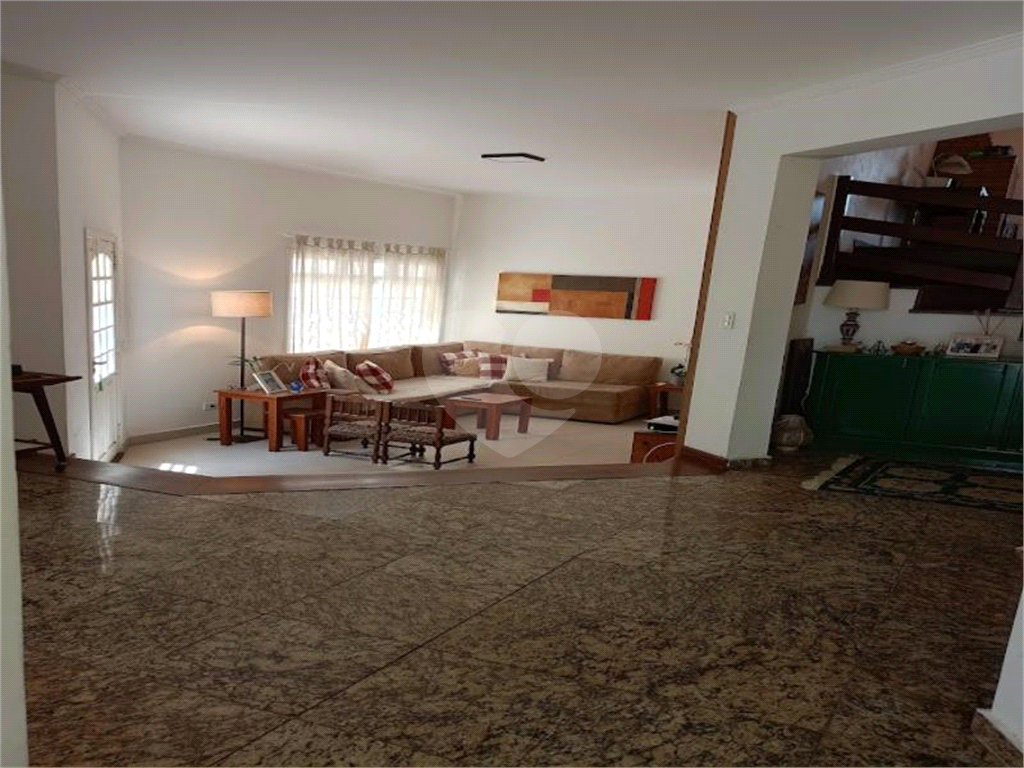 CASA - RESIDENCIAL ALPHAVILLE 11 