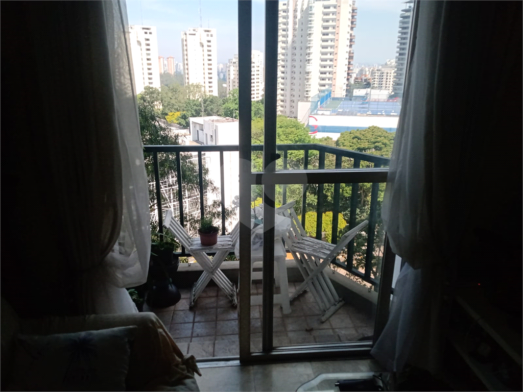 APARTAMENTO em VILA ANDRADE