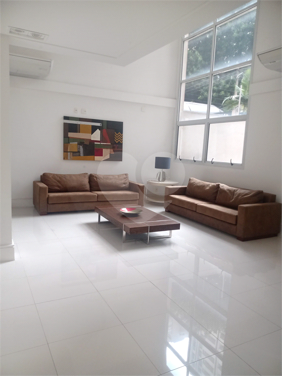 APARTAMENTO em HIGIENÓPOLIS