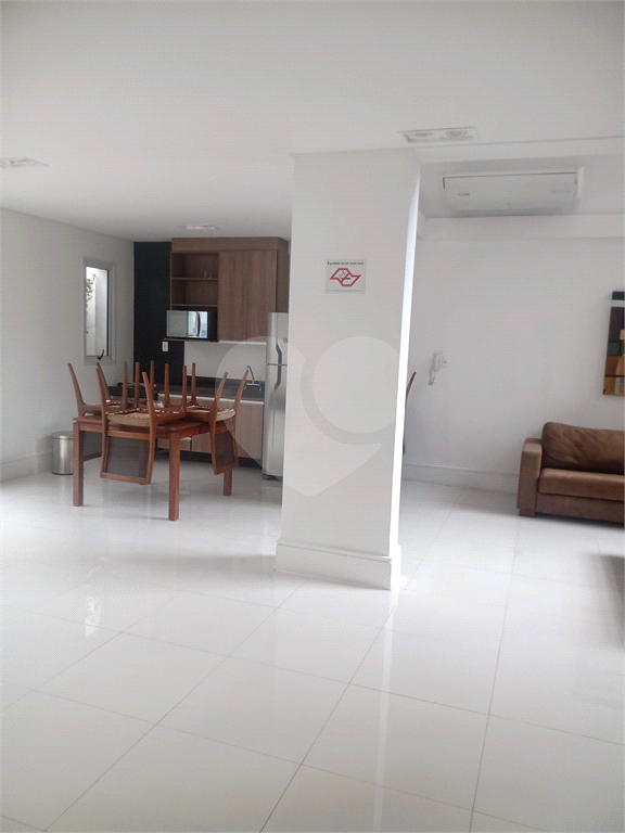 APARTAMENTO em HIGIENÓPOLIS