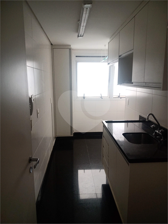 APARTAMENTO em HIGIENÓPOLIS