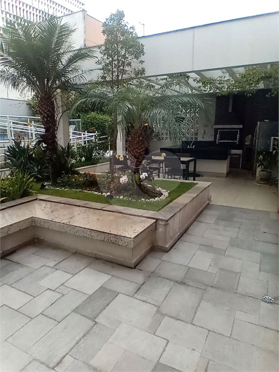 APARTAMENTO em HIGIENÓPOLIS