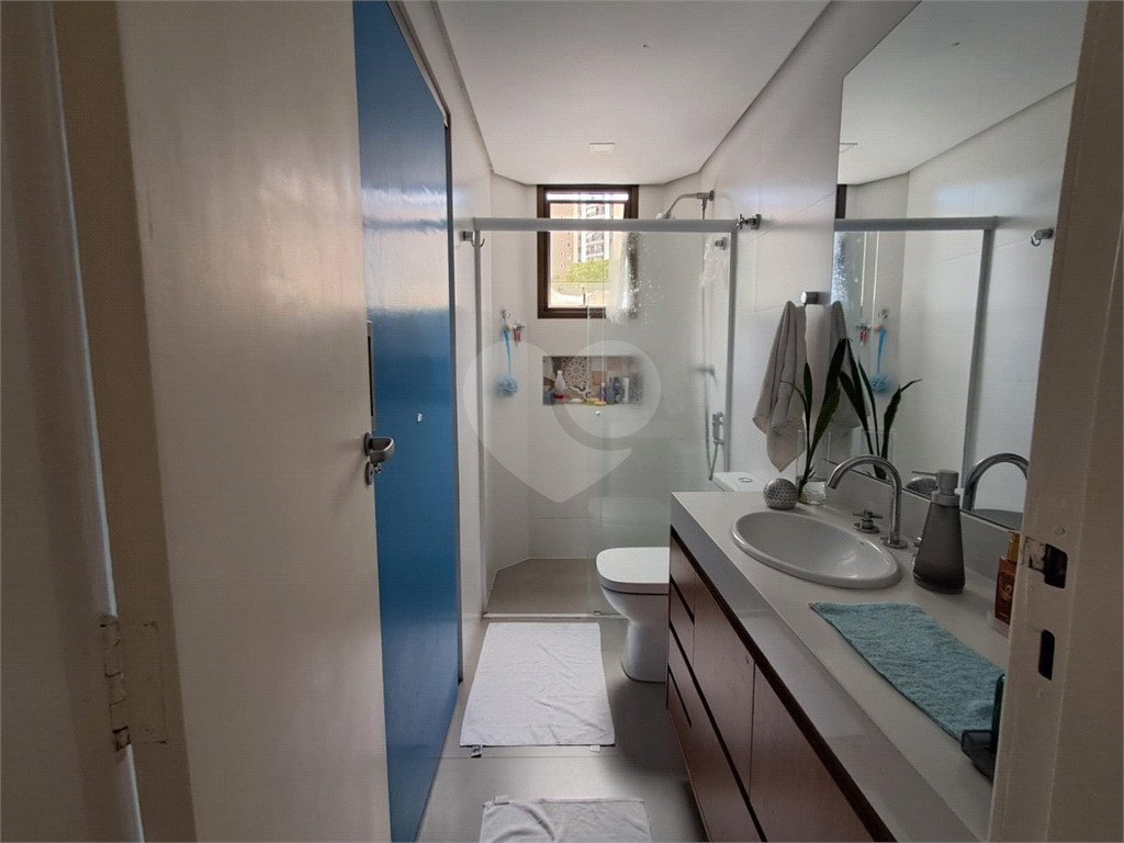 Imóvel de 74m² com 2 suítes com arcondicionado e janela antiruído piscina e 1 vaga Pompéia