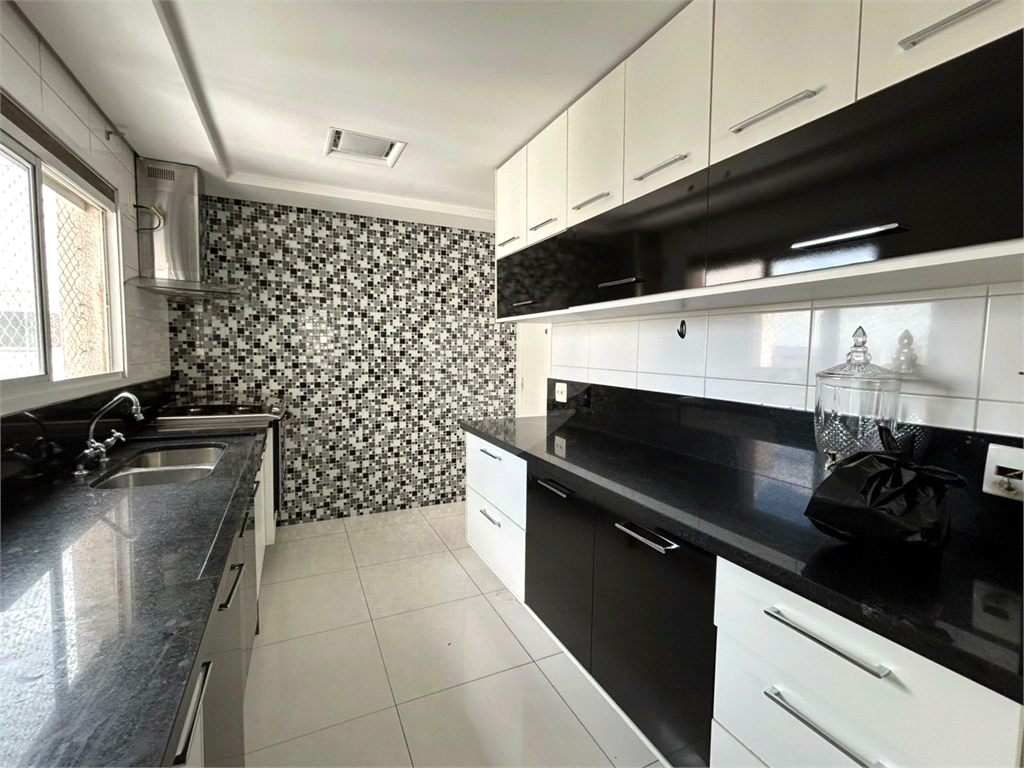 Apartamento para Locação de Alto Padrão - 163m²| 3 Dormitórios | 3 Suítes | 3 Vagas | Varanda Gourmet – Barra Funda