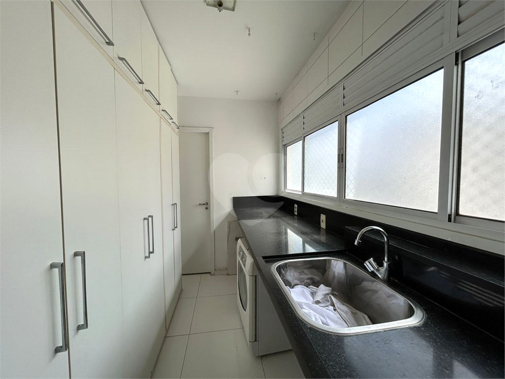 Apartamento para Locação de Alto Padrão - 163m²| 3 Dormitórios | 3 Suítes | 3 Vagas | Varanda Gourmet – Barra Funda