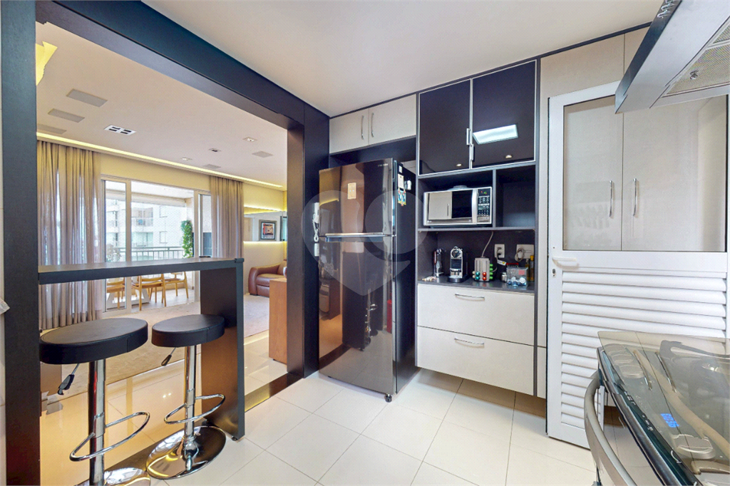 APARTAMENTO em VILA ROMANA