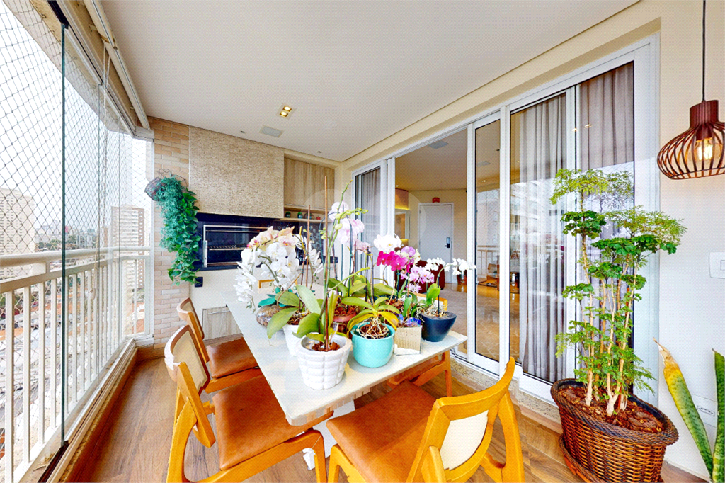APARTAMENTO em VILA ROMANA