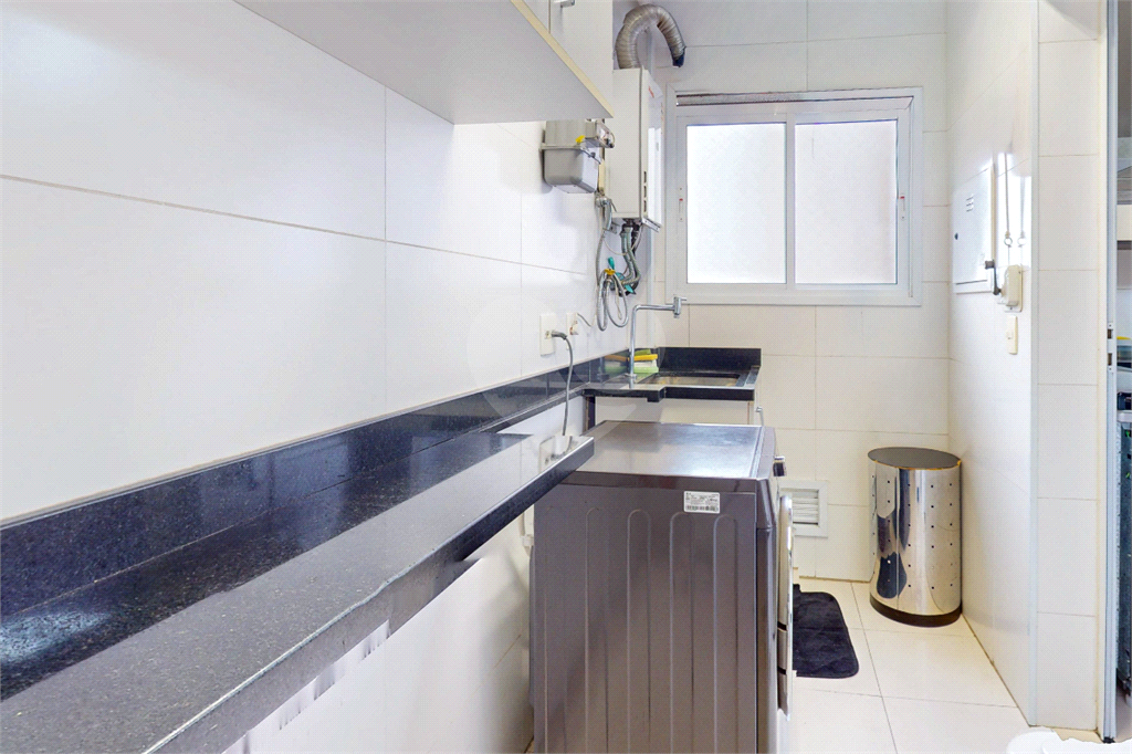 APARTAMENTO em VILA ROMANA