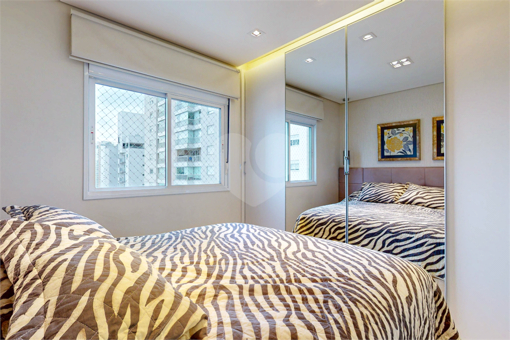 APARTAMENTO em VILA ROMANA