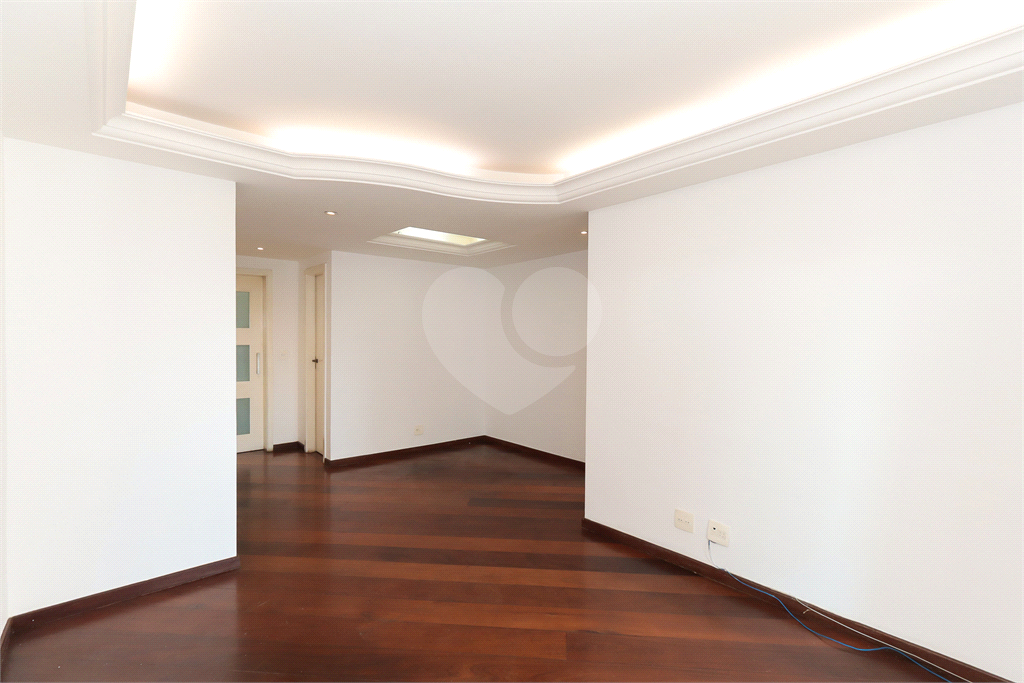APARTAMENTO em VILA MADALENA