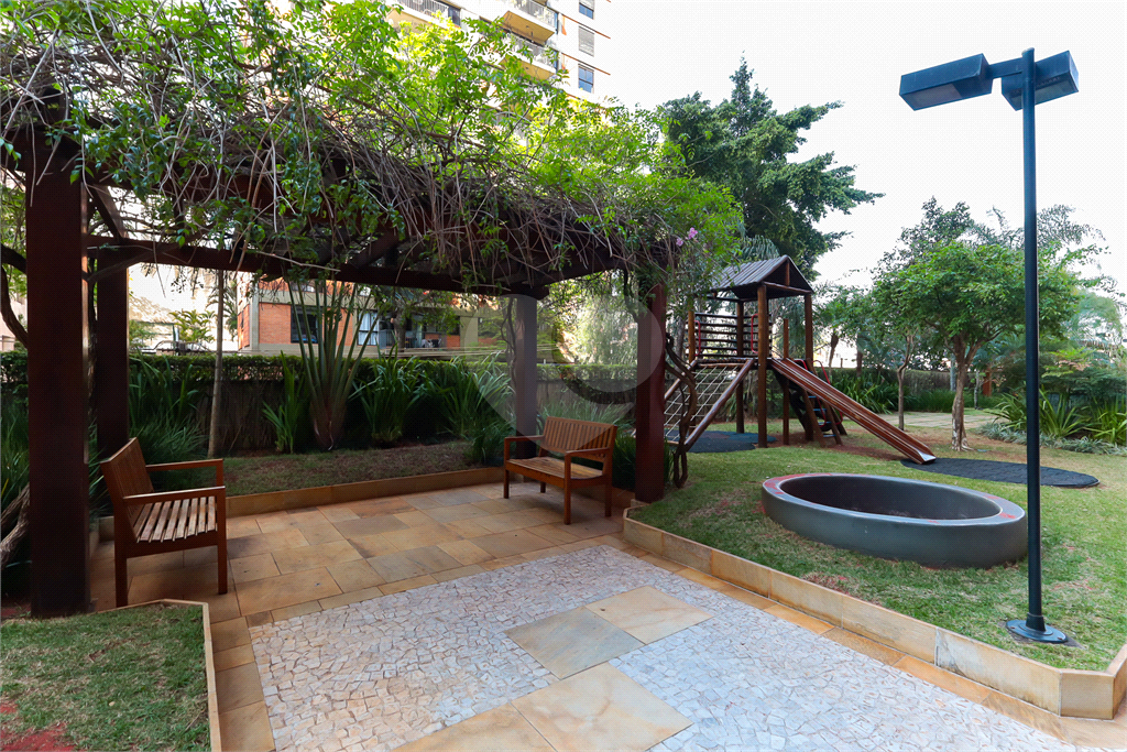 APARTAMENTO em VILA MADALENA