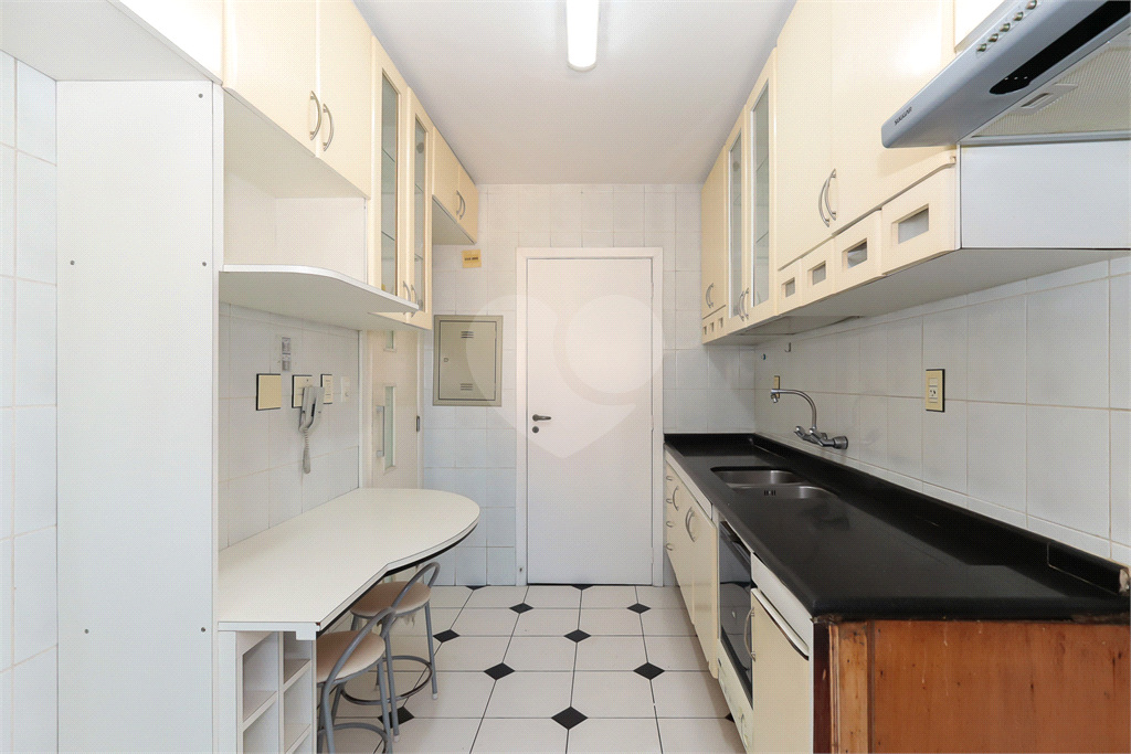 APARTAMENTO em VILA MADALENA