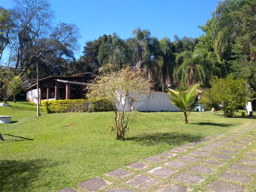 Sitio Espetacular em Mairiporã - Lazer e Tranquilidade em 5.000m² Com 6 Dormitórios 15 vagas de garagem. lazer completo.