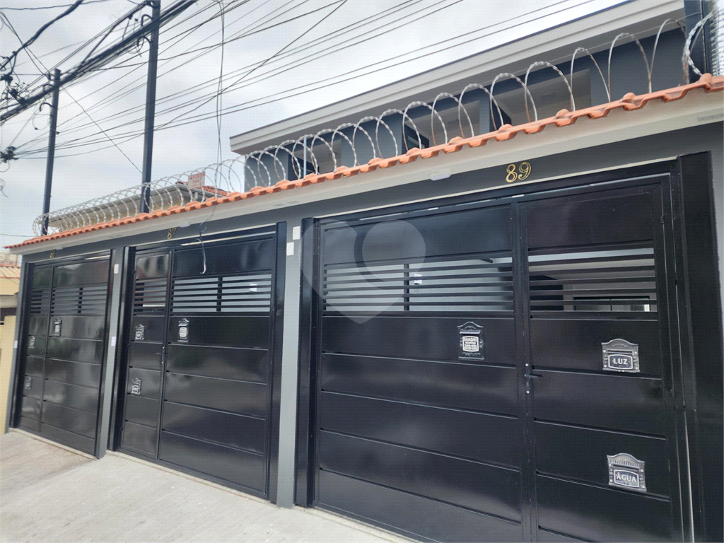 SOBRADO NOVO À VENDA NA PARADA INGLESA - CONFORTO E ESTILO