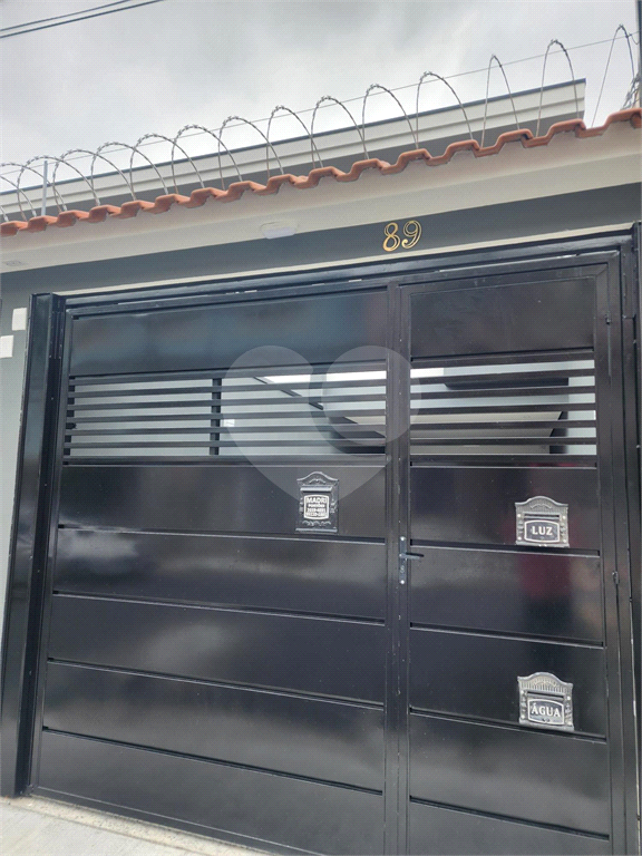 SOBRADO NOVO À VENDA NA PARADA INGLESA - CONFORTO E ESTILO