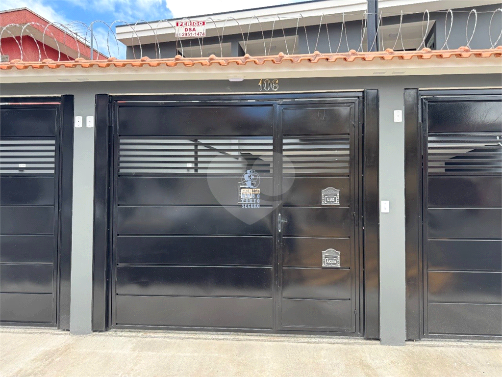 SOBRADO NOVO À VENDA NA PARADA INGLESA - CONFORTO E ESTILO