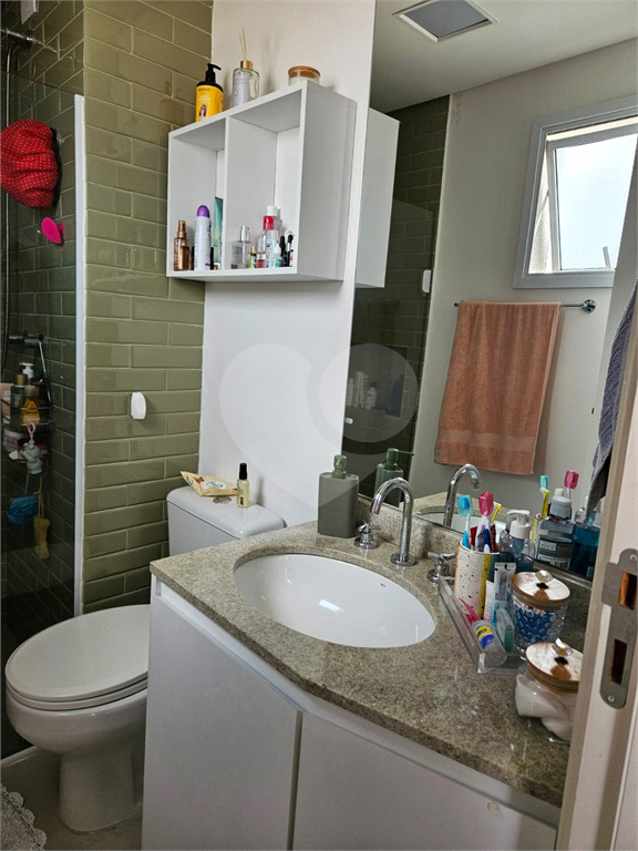Apartamento com 3 dormitorios e varanda gourmet