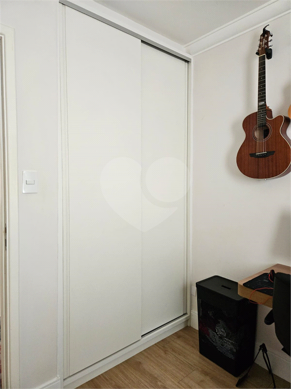 Apartamento com 3 dormitorios e varanda gourmet