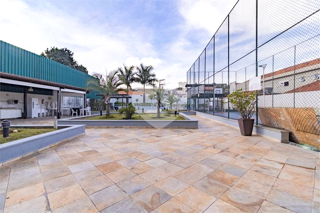 Apartamento com 3 dormitorios e varanda gourmet