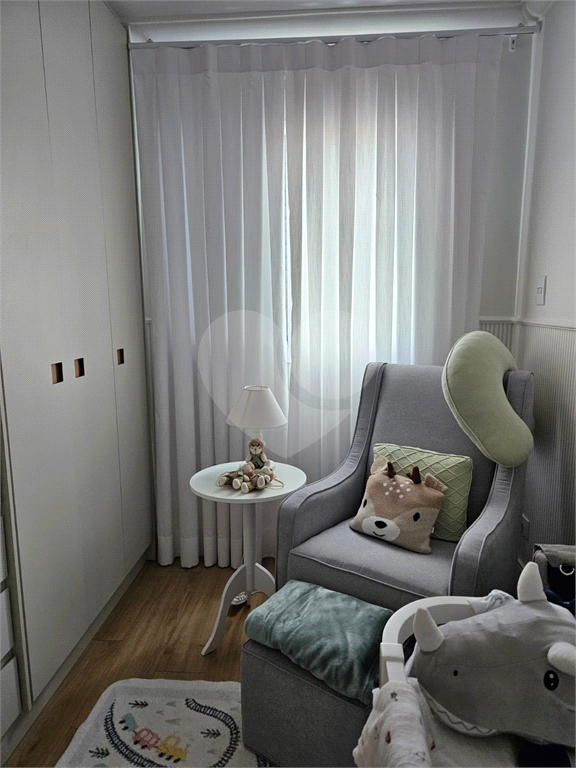 Apartamento com 3 dormitorios e varanda gourmet