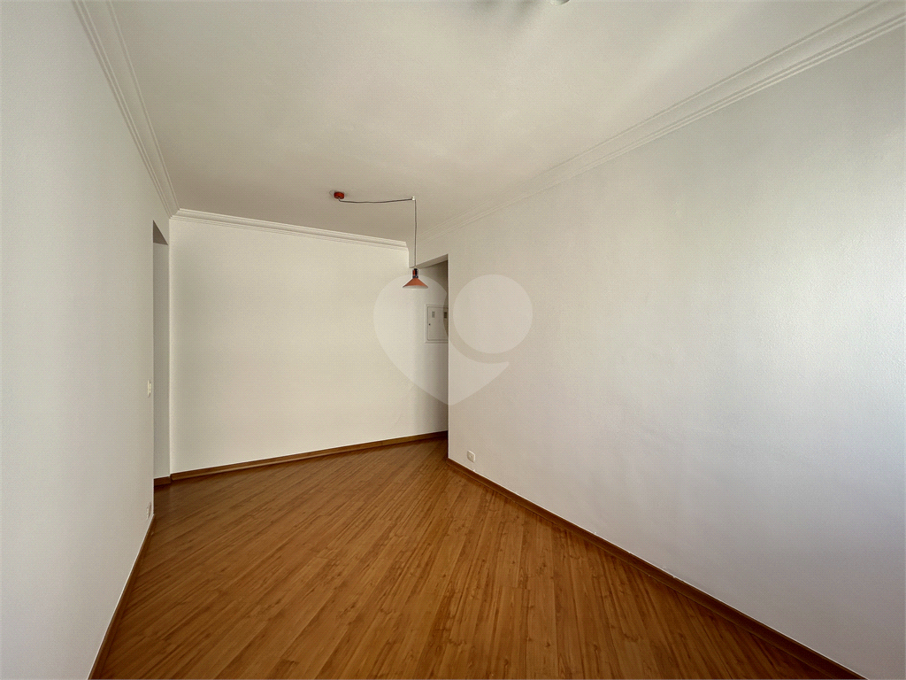 Apartamento de 50m2 em andar alto na Moema Pássaros