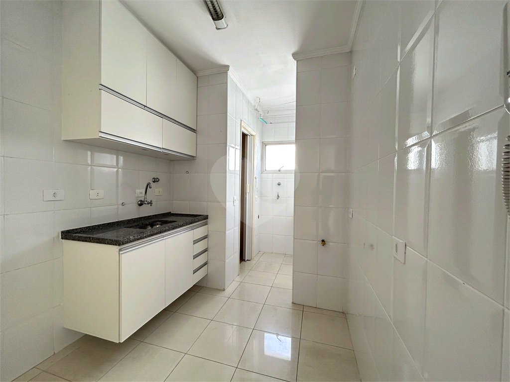 Apartamento de 50m2 em andar alto na Moema Pássaros