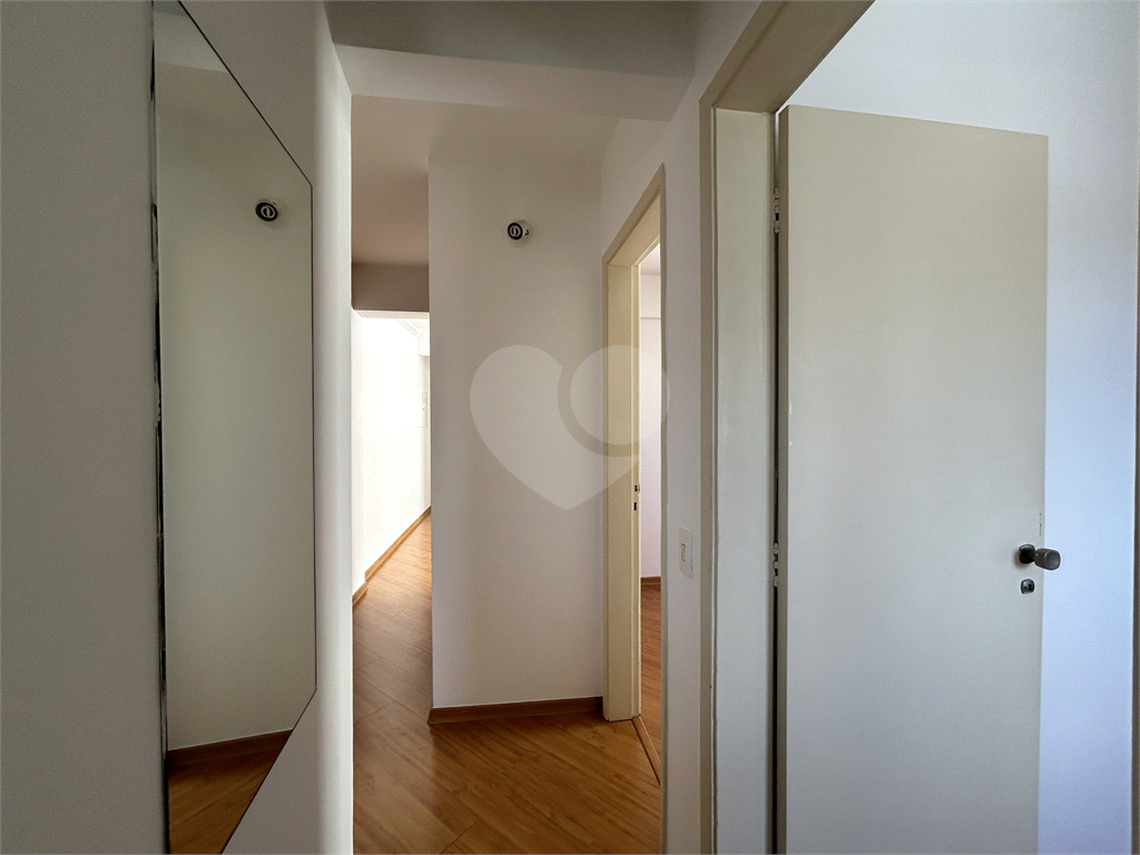 Apartamento de 50m2 em andar alto na Moema Pássaros