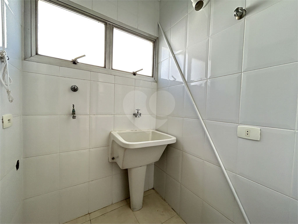Apartamento de 50m2 em andar alto na Moema Pássaros