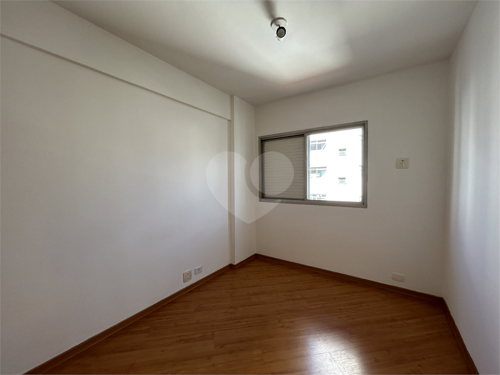 Apartamento de 50m2 em andar alto na Moema Pássaros