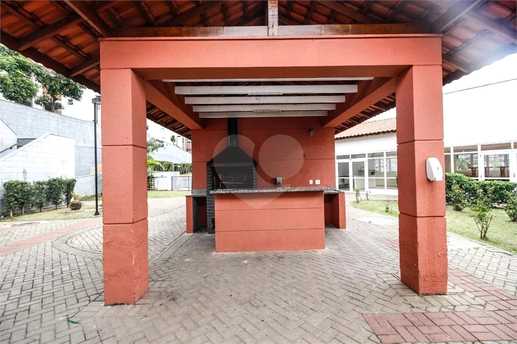 Apto. Vila Nova Cachoeirinha - Regiao do Horto. 02 dormit ,Cozinha , Lavanderia , -01 wc. 01 vaga. Todo reformado.