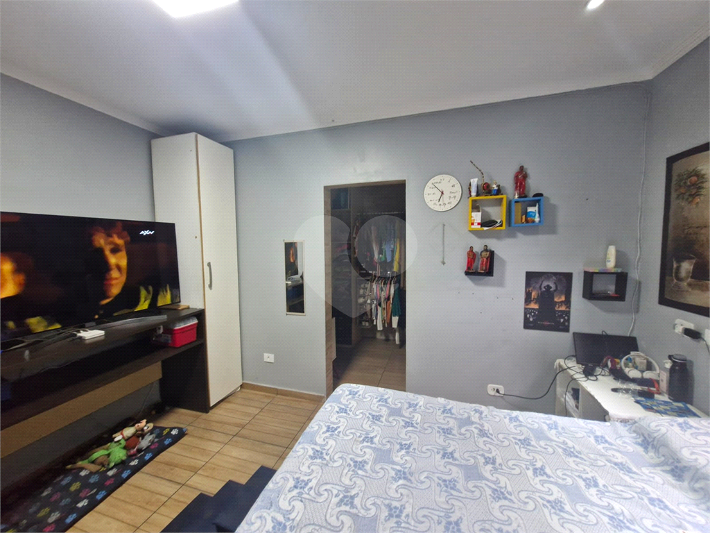 Casa para Venda 6 dormitórios. Vila Gustavo