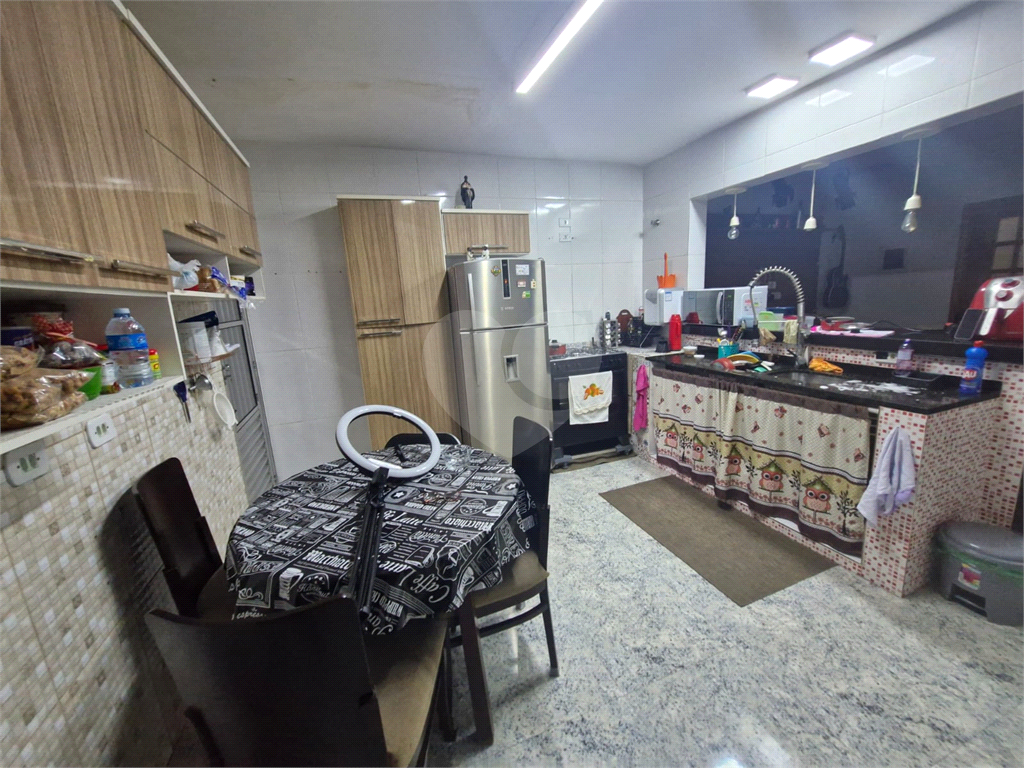 Casa para Venda 6 dormitórios. Vila Gustavo