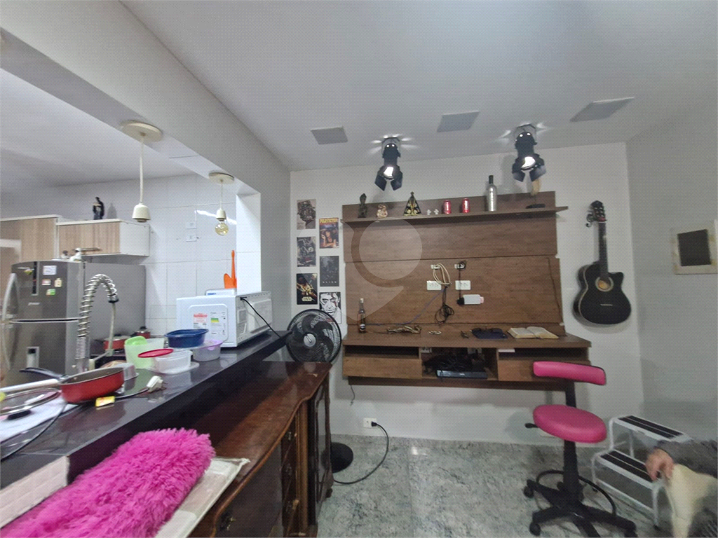 Casa para Venda 6 dormitórios. Vila Gustavo