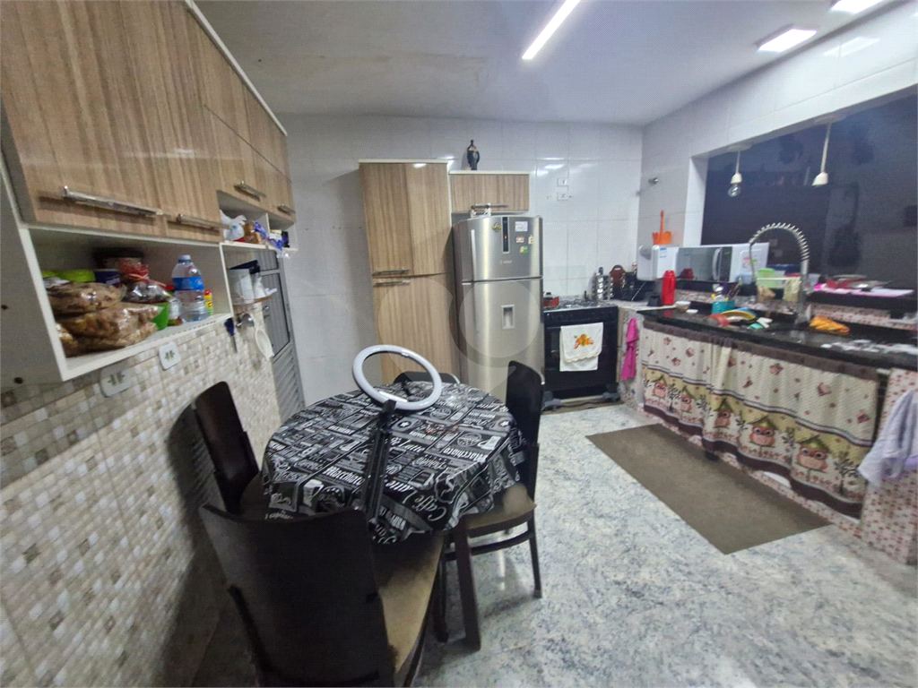 Casa para Venda 6 dormitórios. Vila Gustavo