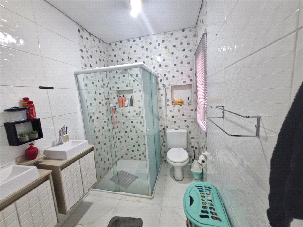 Casa para Venda 6 dormitórios. Vila Gustavo