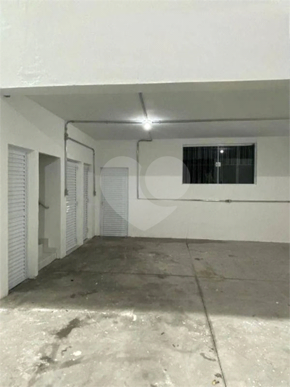 Galpão Comercial de 200m² 3 vagas para veículos, Mezanino) próximo a Rodovias