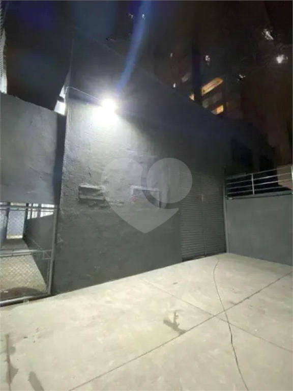 Galpão Comercial de 200m² 3 vagas para veículos, Mezanino) próximo a Rodovias